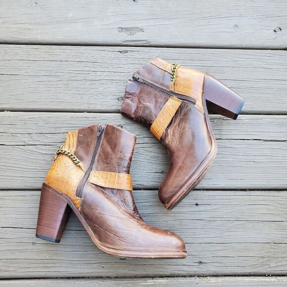 Lucchese Spirit Rachel 2 Tone Brown Tan Leather Harness Western Cowgirl Boots - Picture 3 of 9